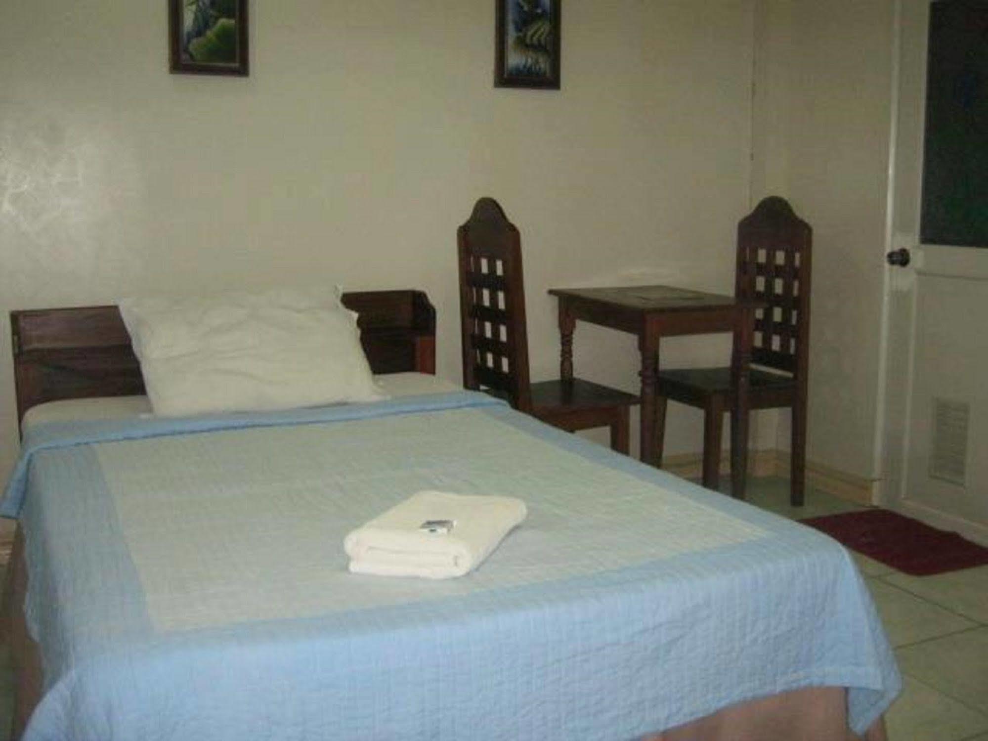 Liberty Park Pension Puerto Princesa Exterior foto